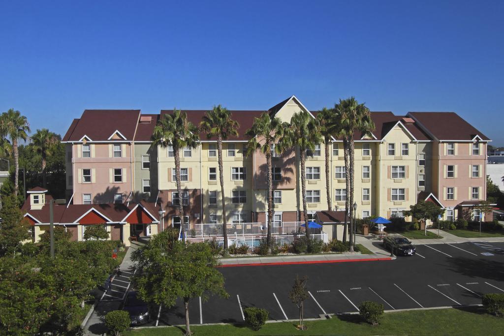 Towneplace Suites Newark Silicon Valley Exterior photo